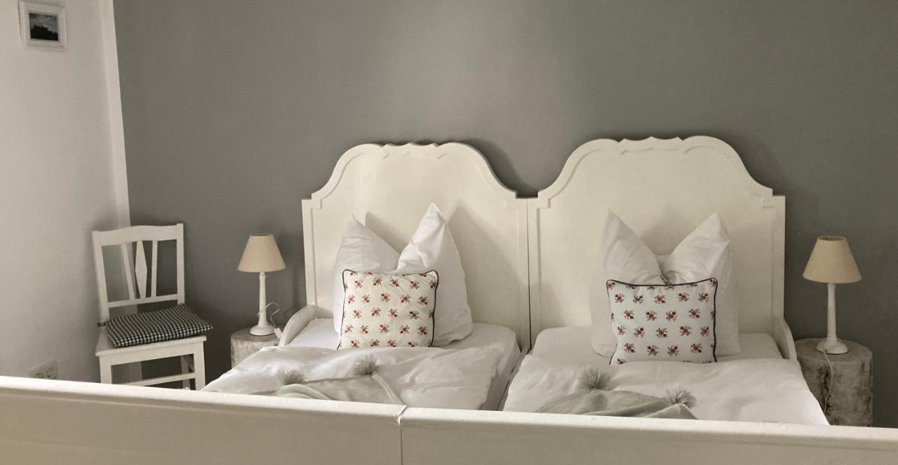 Guest House Dommitzsch Екстер'єр фото