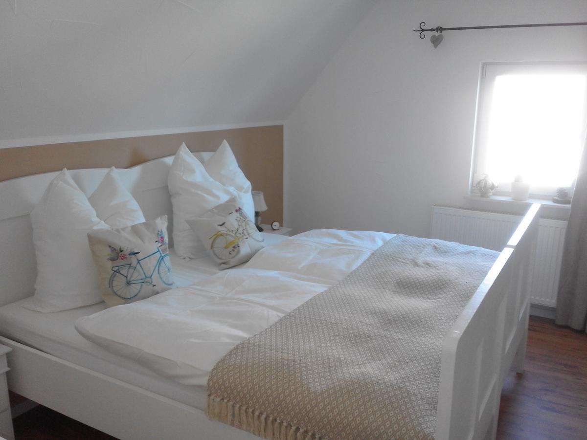 Guest House Dommitzsch Екстер'єр фото